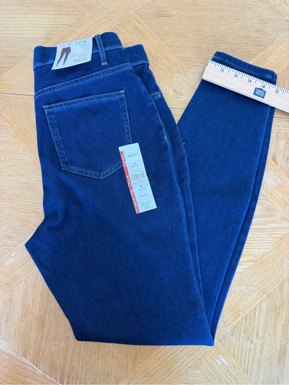 Time and Tru women’s Slim Dark Blue Jeans Size Medium 8-10